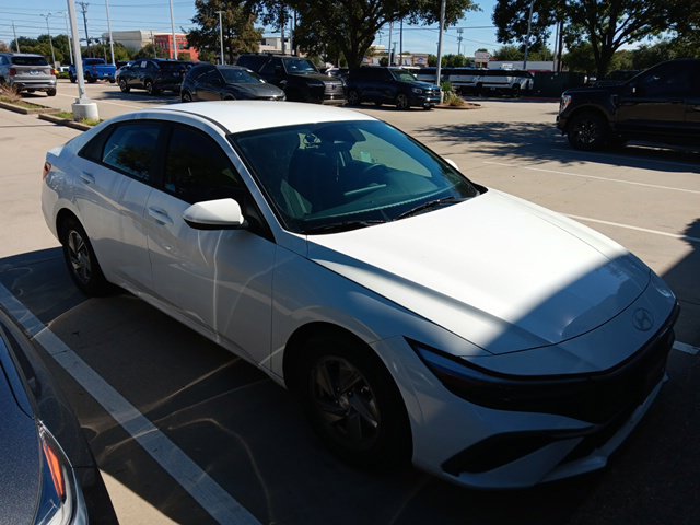 Certified 2024 Hyundai Elantra SE Sedan