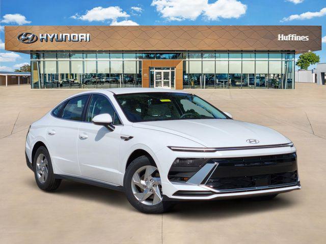 2026 Hyundai Sonata SE's photo