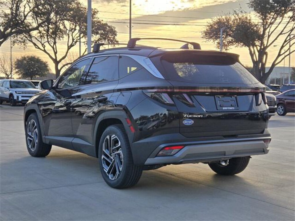 New 2026 Hyundai Tucson Limited FWD SUV