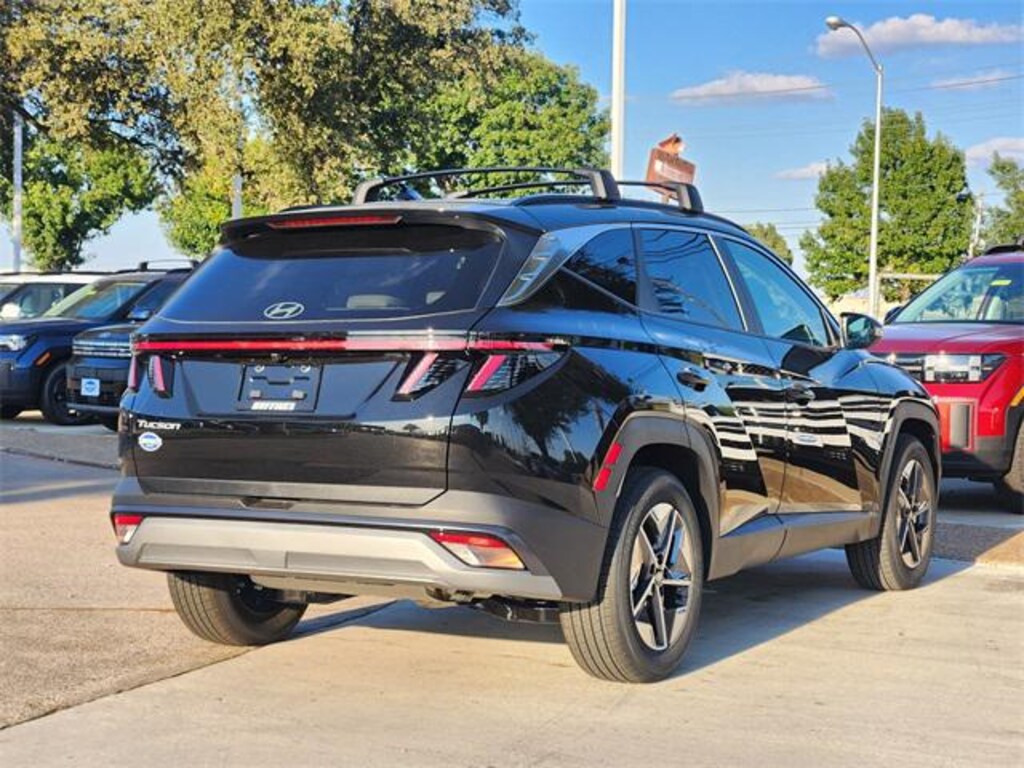 New 2026 Hyundai Tucson SEL Premium FWD SUV