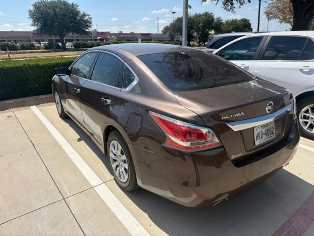 Used 2015 Nissan Altima 2.5 S Sedan