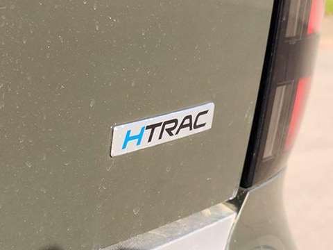 Hyundai HTRAC emblem on a 2026 Hyundai Palisade
