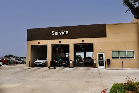 service bay entrances at the Huffines Hyundai Plano service center in Plano, TX