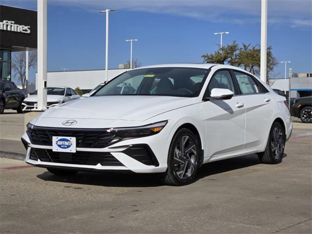 New 2026 Hyundai Elantra Limited Sedan