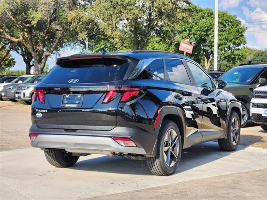 New 2026 Hyundai Tucson SEL FWD SUV