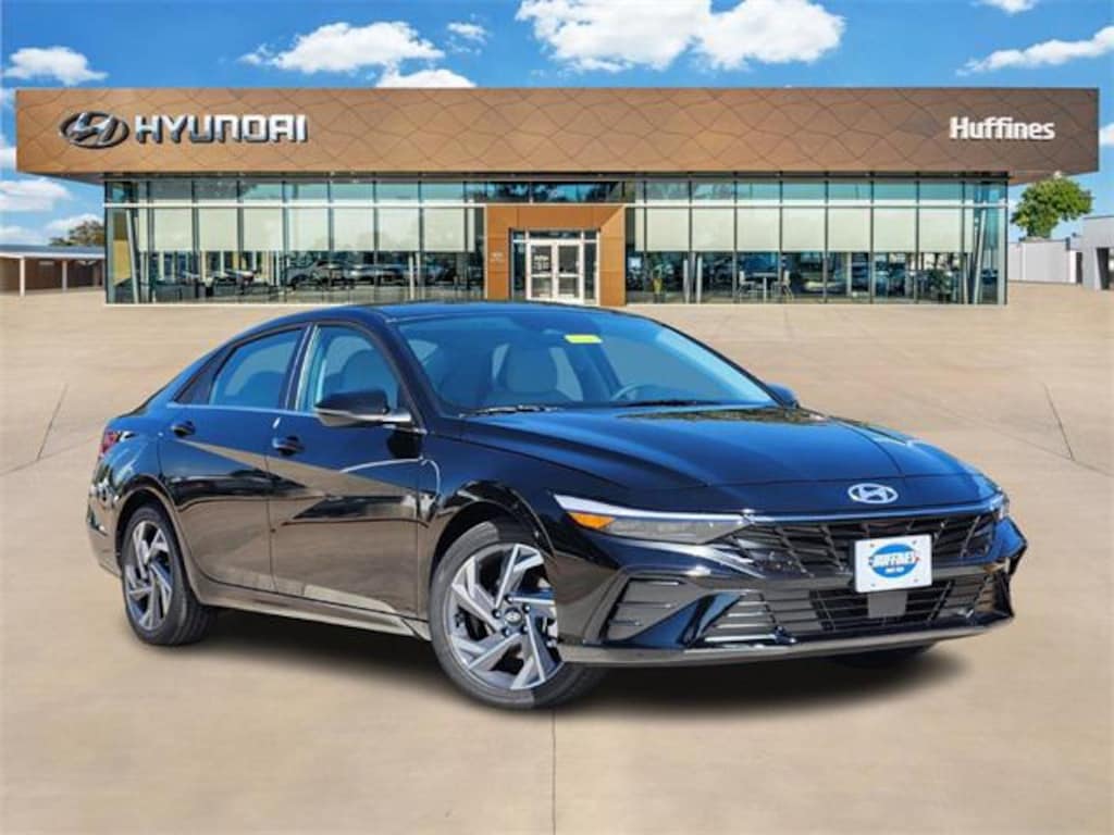 New 2025 Hyundai Elantra Limited Sedan