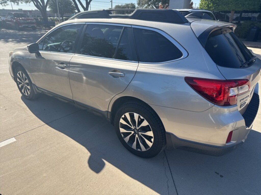 Used 2017 Subaru Outback 2.5i SUV