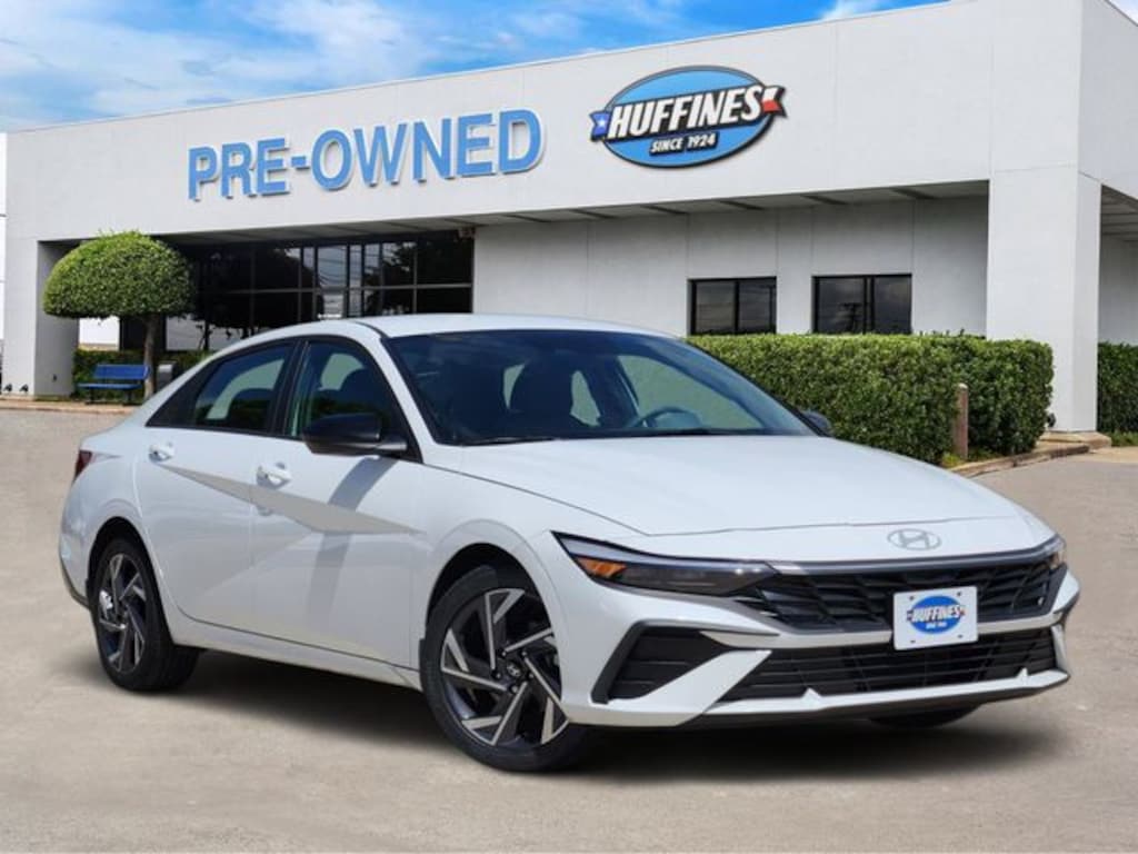 Certified 2025 Hyundai Elantra SEL Sport Sedan