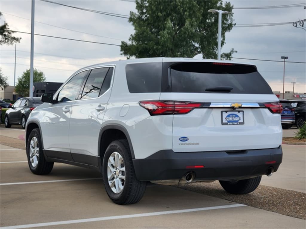Used 2023 Chevrolet Traverse LS SUV