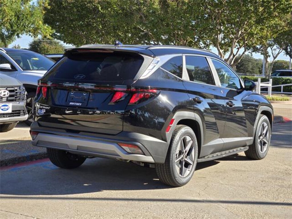 New 2026 Hyundai Tucson SEL FWD SUV