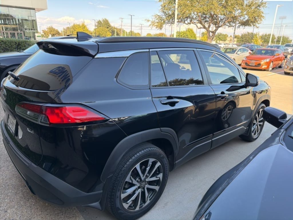 Used 2022 Toyota Corolla Cross XLE SUV