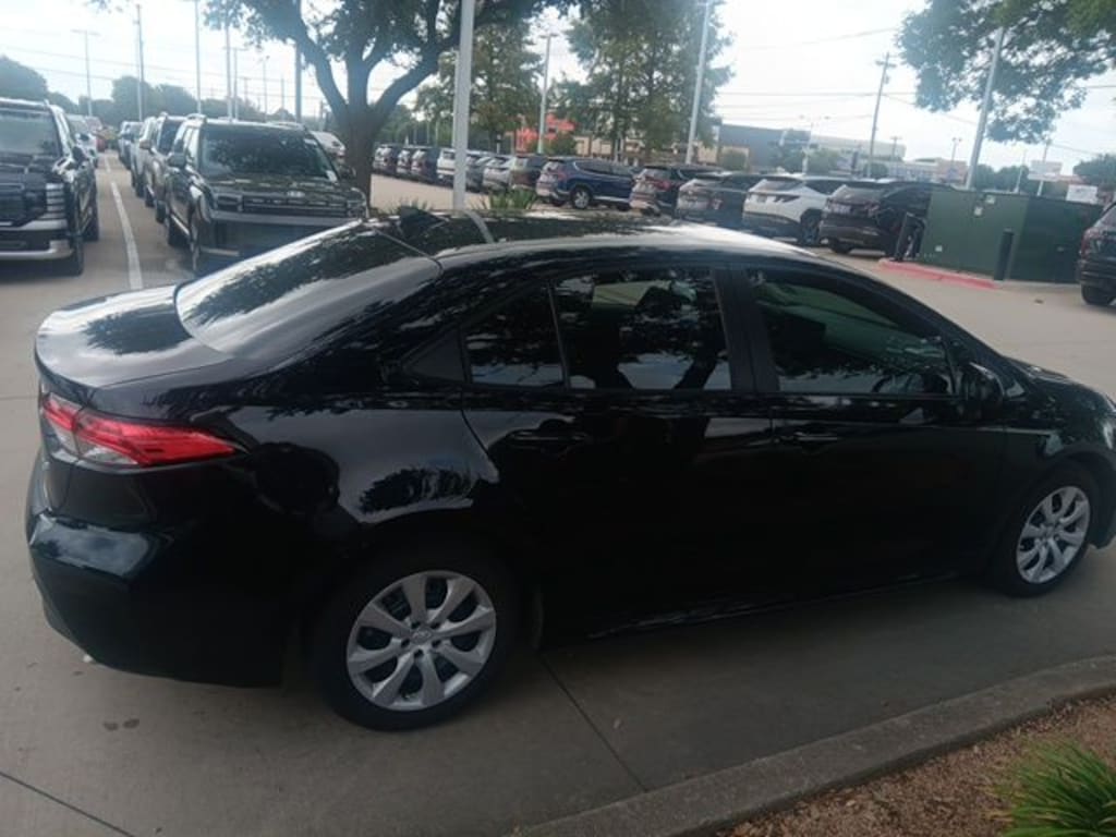 Used 2024 Toyota Corolla LE Sedan