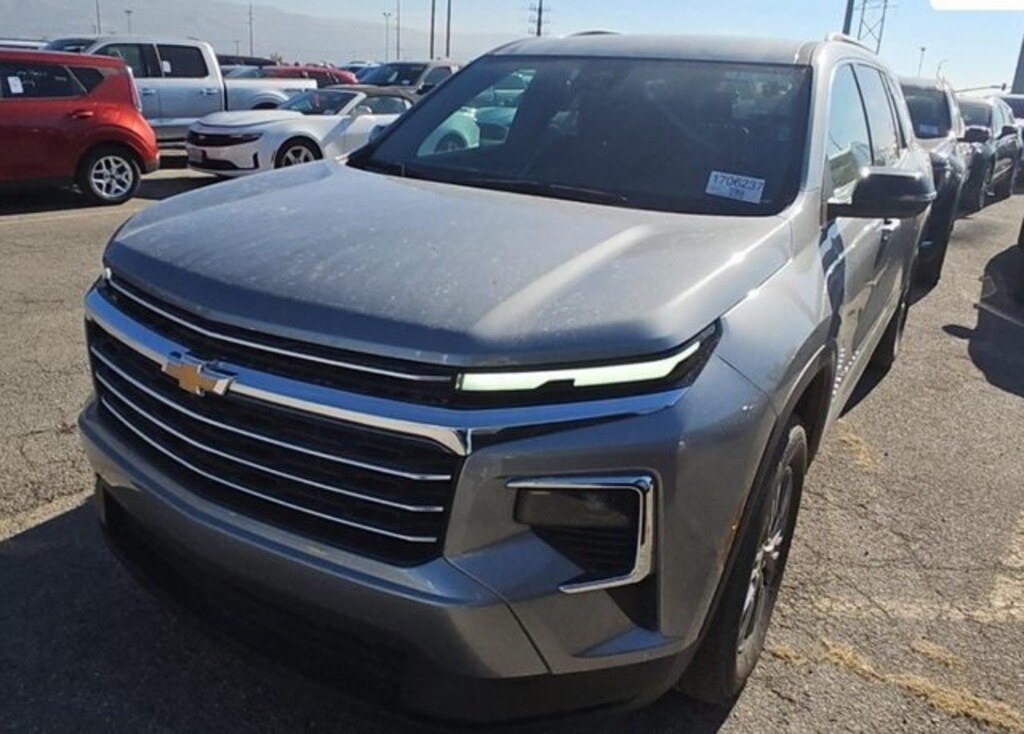 Certified 2025 Chevrolet Traverse LT SUV