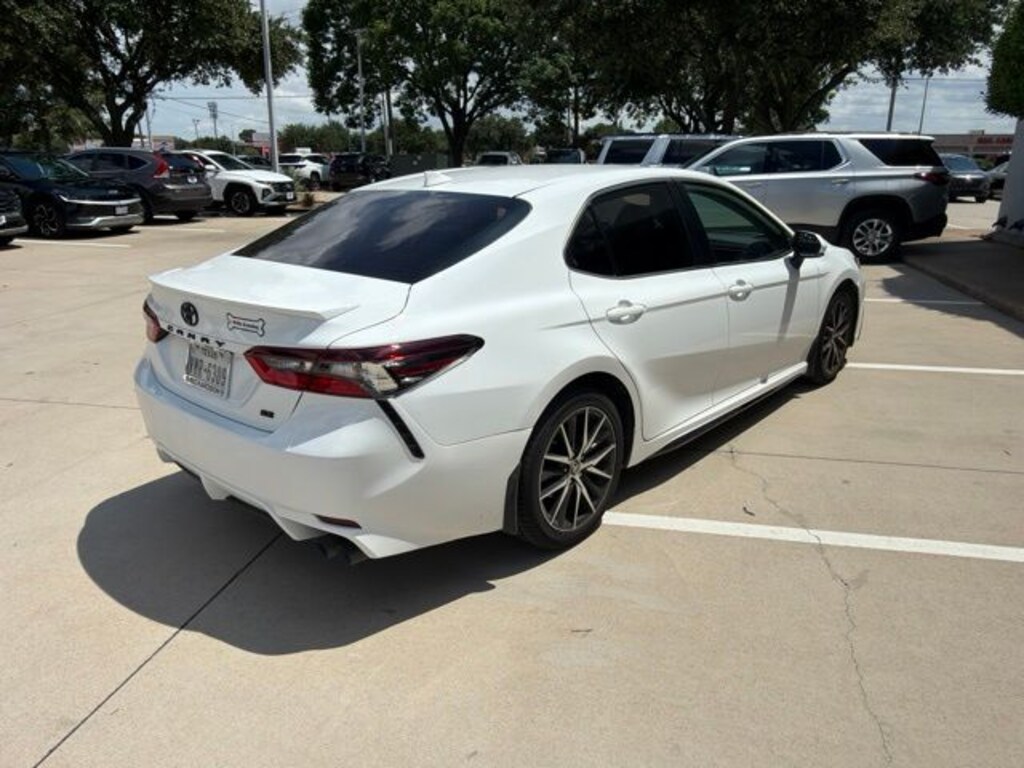 Used 2023 Toyota Camry SE Sedan
