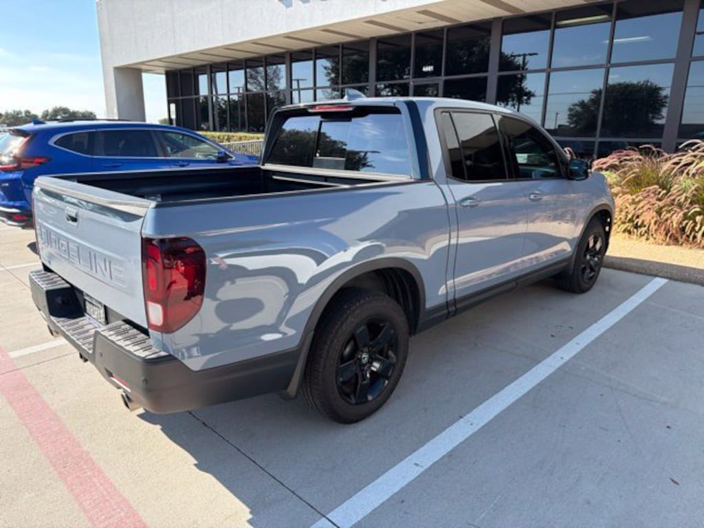 Used 2025 Honda Ridgeline Black Edition Truck
