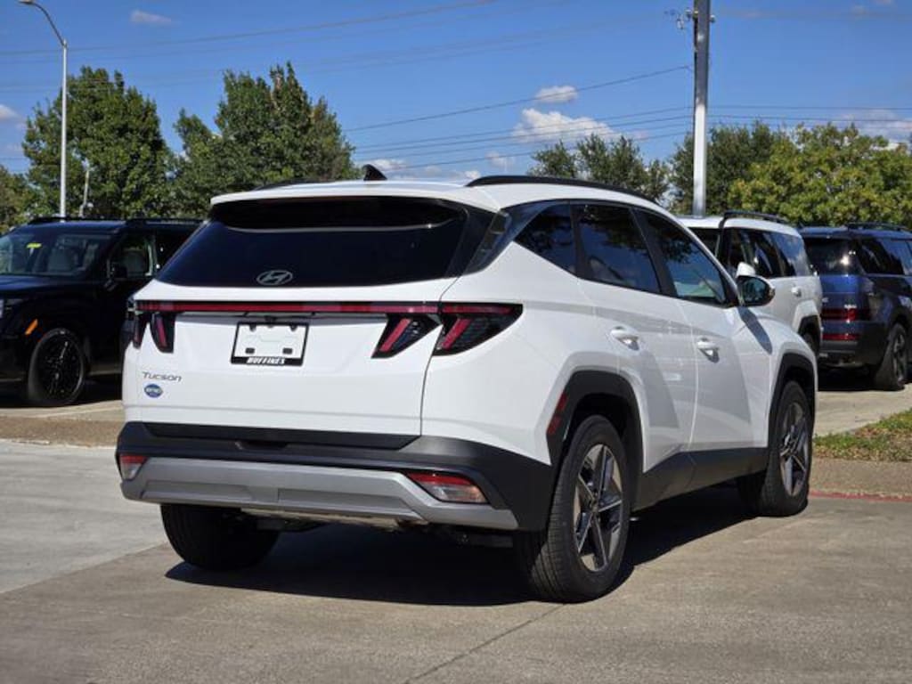 New 2026 Hyundai Tucson SEL Premium FWD SUV