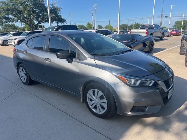 2020 Nissan Versa 1.6 S CVT's photo