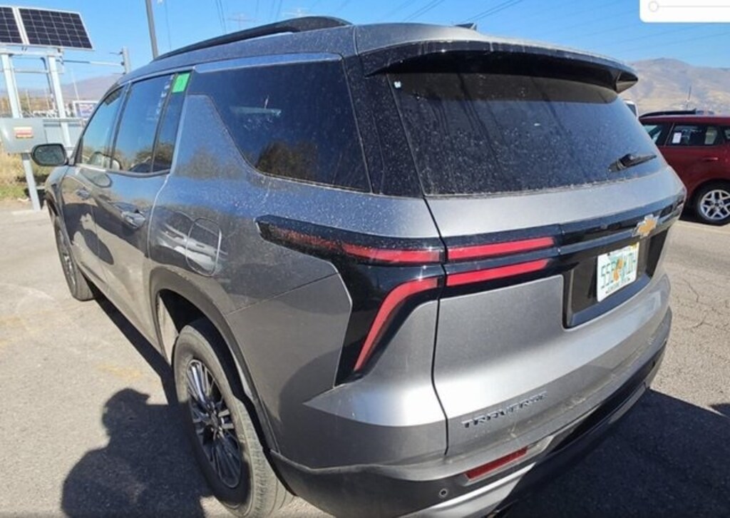 Certified 2025 Chevrolet Traverse LT SUV