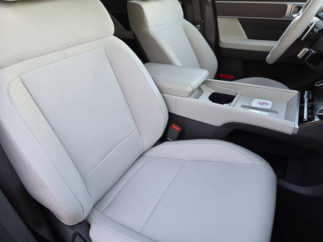 2026 Hyundai Santa Fe SE - Photo 9