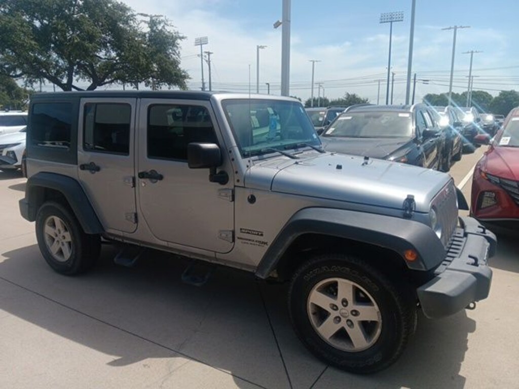 Used 2018 Jeep Wrangler JK Unlimited Sport SUV