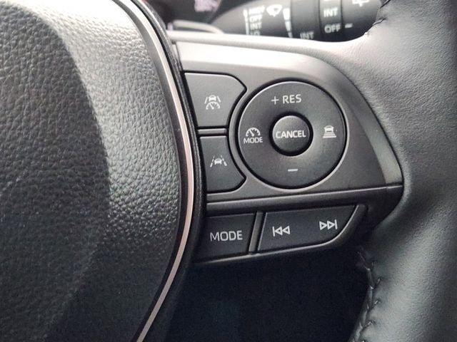 2025 Toyota Corolla Cross SE - Photo 29
