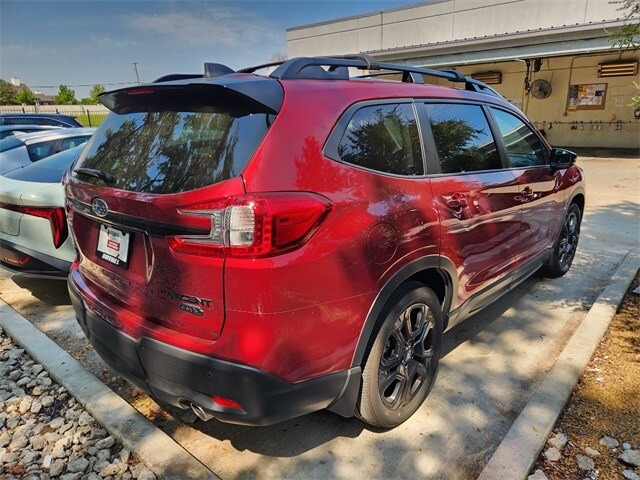 2025 Subaru Ascent Onyx Edition photo 4