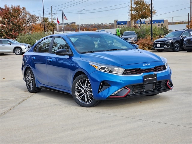 2022 Kia FORTE GT-Line's photo