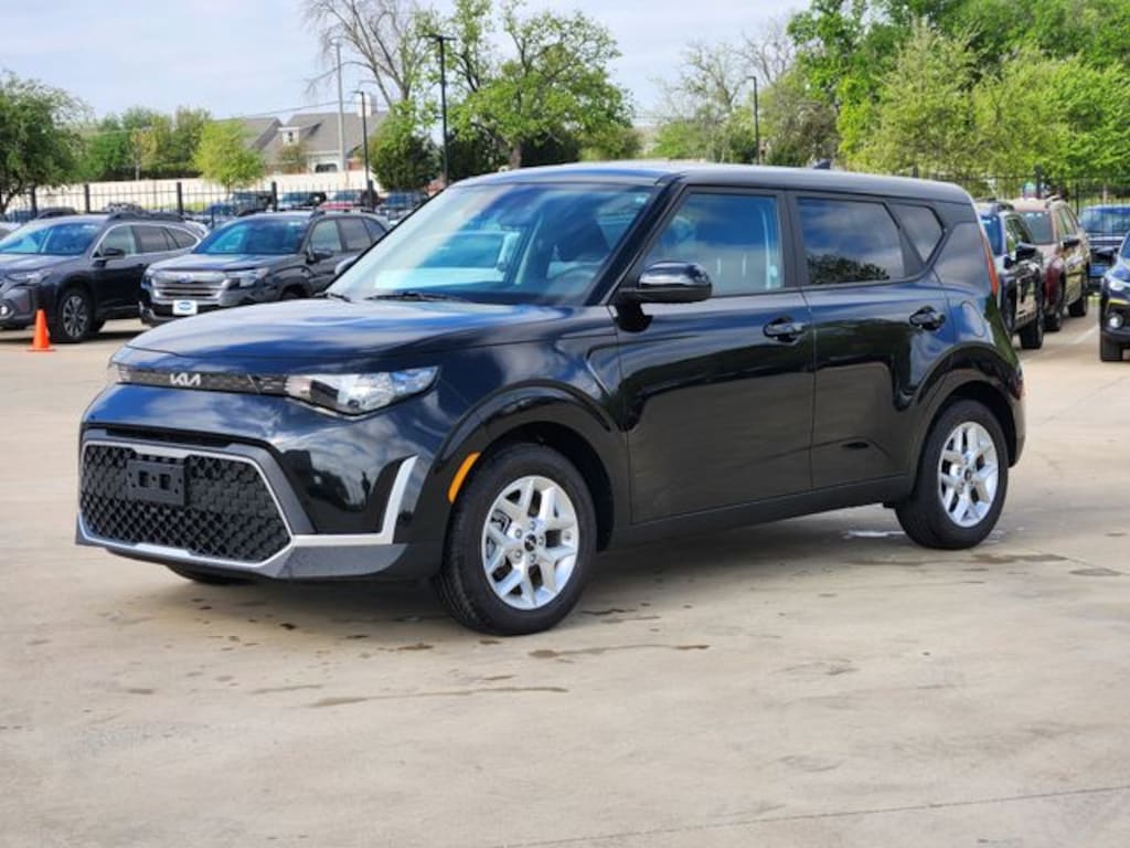 Certified 2025 Kia Soul Hatchback