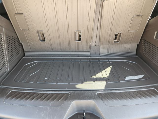 2022 GMC Yukon SLT - Photo 35