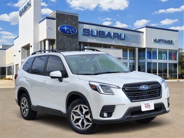 2024 Subaru Forester Premium