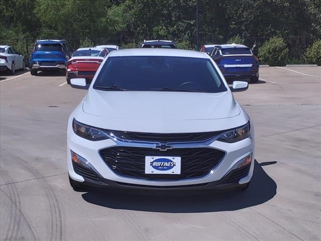 Used 2023 Chevrolet Malibu RS with VIN 1G1ZG5ST4PF177500 for sale in Corinth, TX