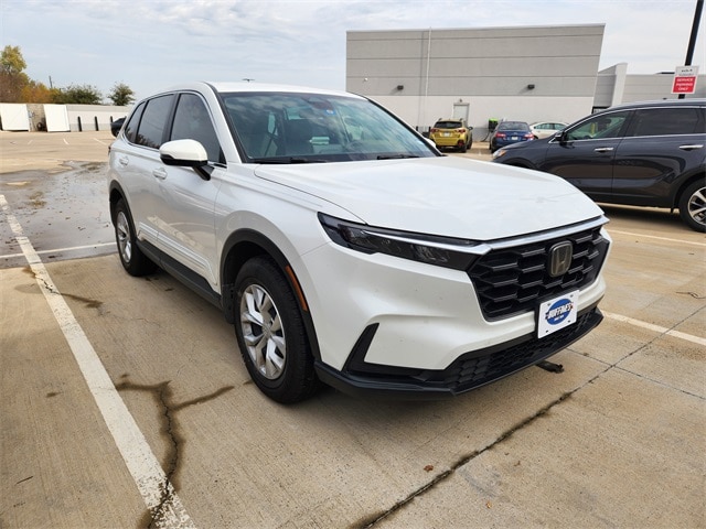 2023 Honda CR-V LX's photo