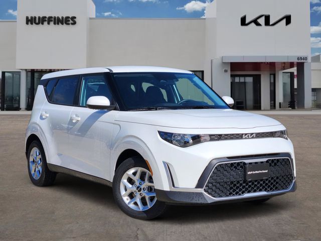 2025 Kia Soul 2.0L LX IVT's photo