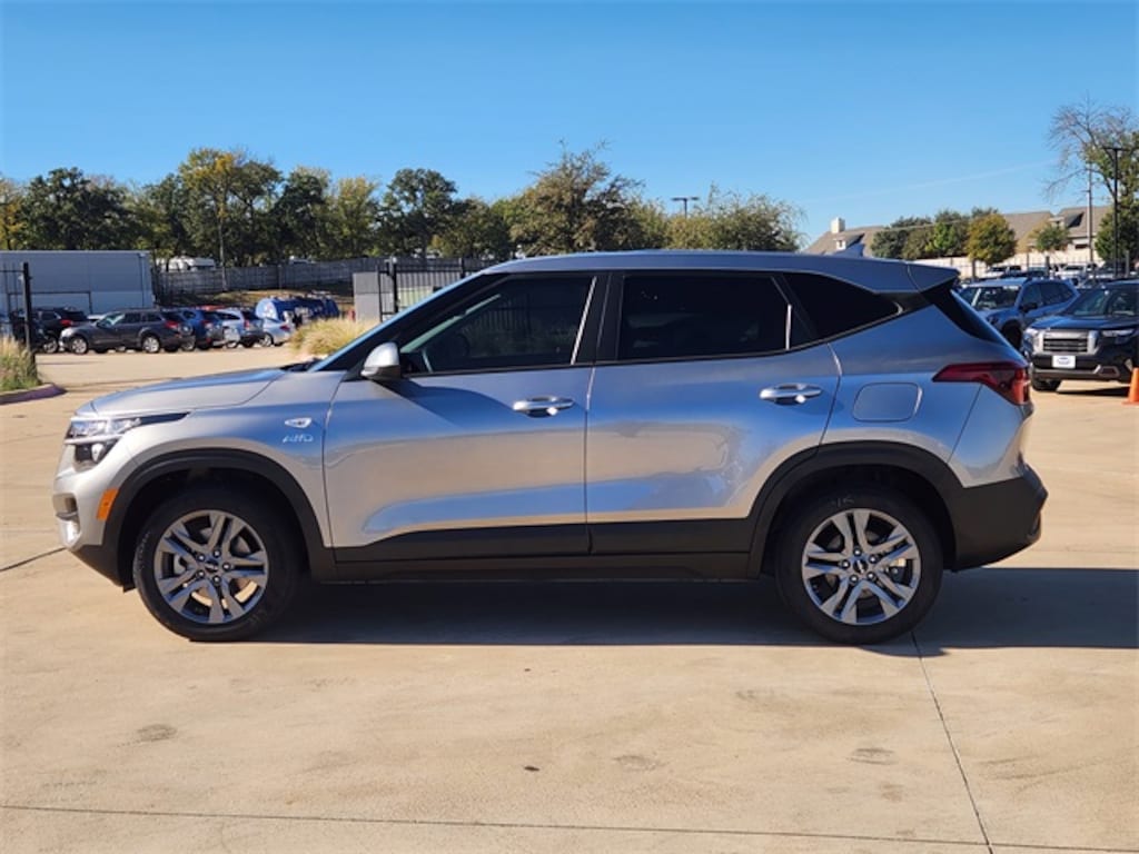 Certified 2022 Kia Seltos LX SUV