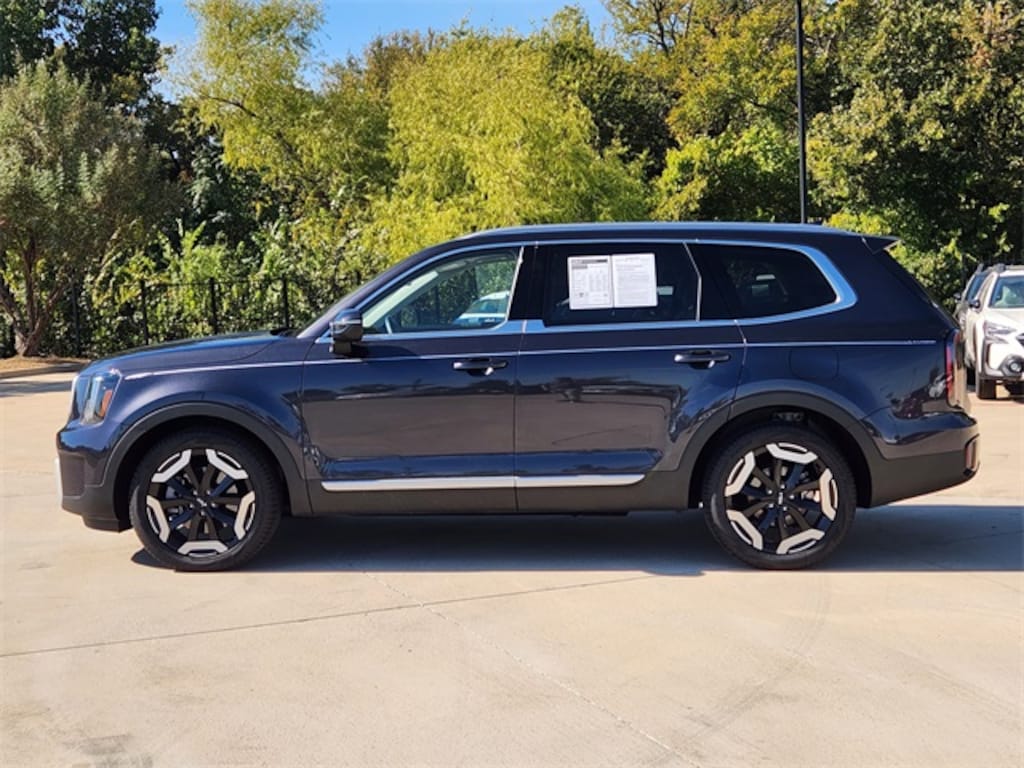 Certified 2025 Kia Telluride EX SUV