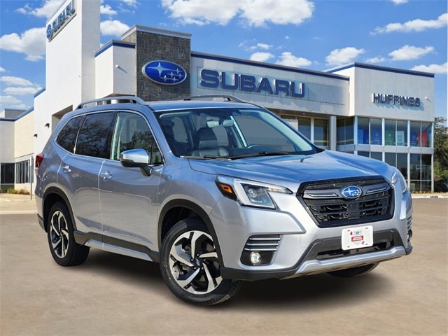 2023 Subaru Forester Touring's photo