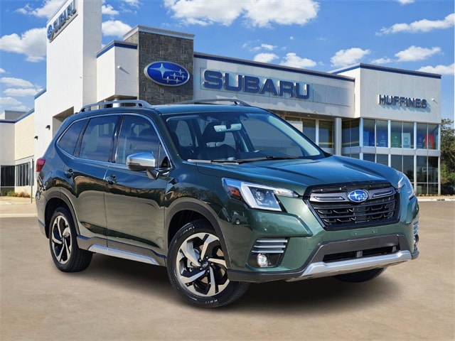 2022 Subaru Forester Touring's photo