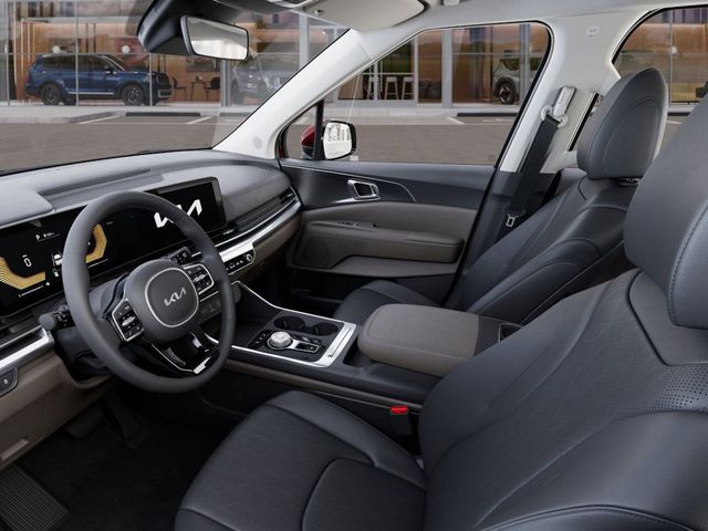2025 Kia Carnival LXS - Photo 17