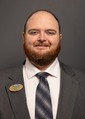 Staff member Alex Wiederholt from 7dc8011957b1