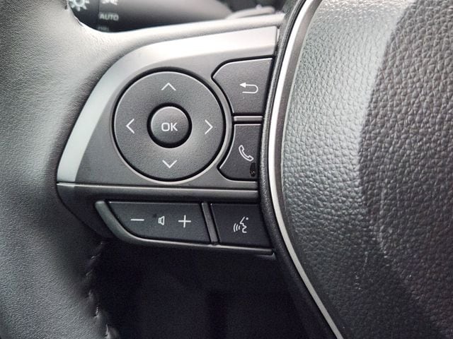 2025 Toyota Corolla Cross SE - Photo 28