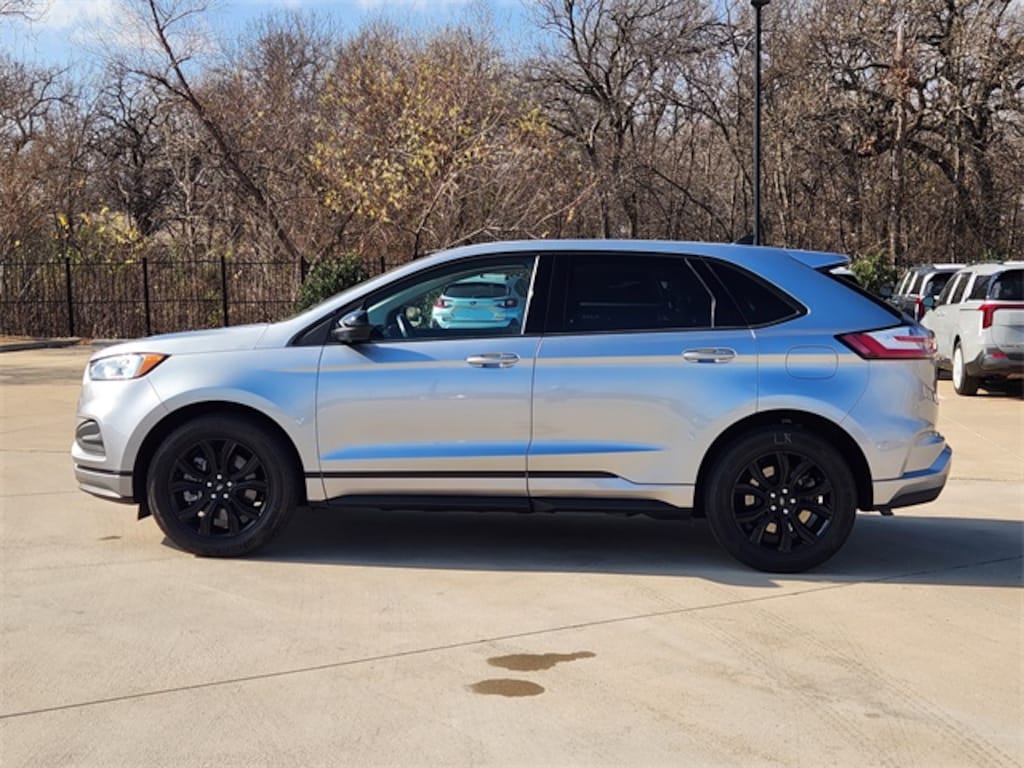 Used 2024 Ford Edge SE SUV