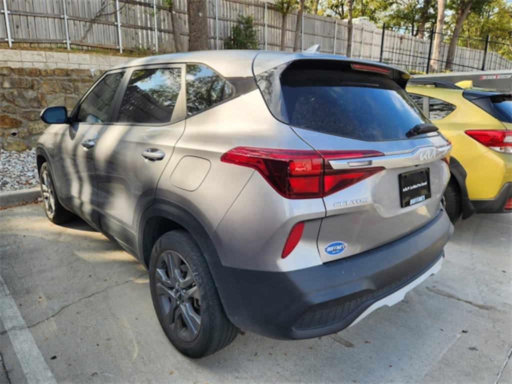 Certified 2022 Kia Seltos LX SUV