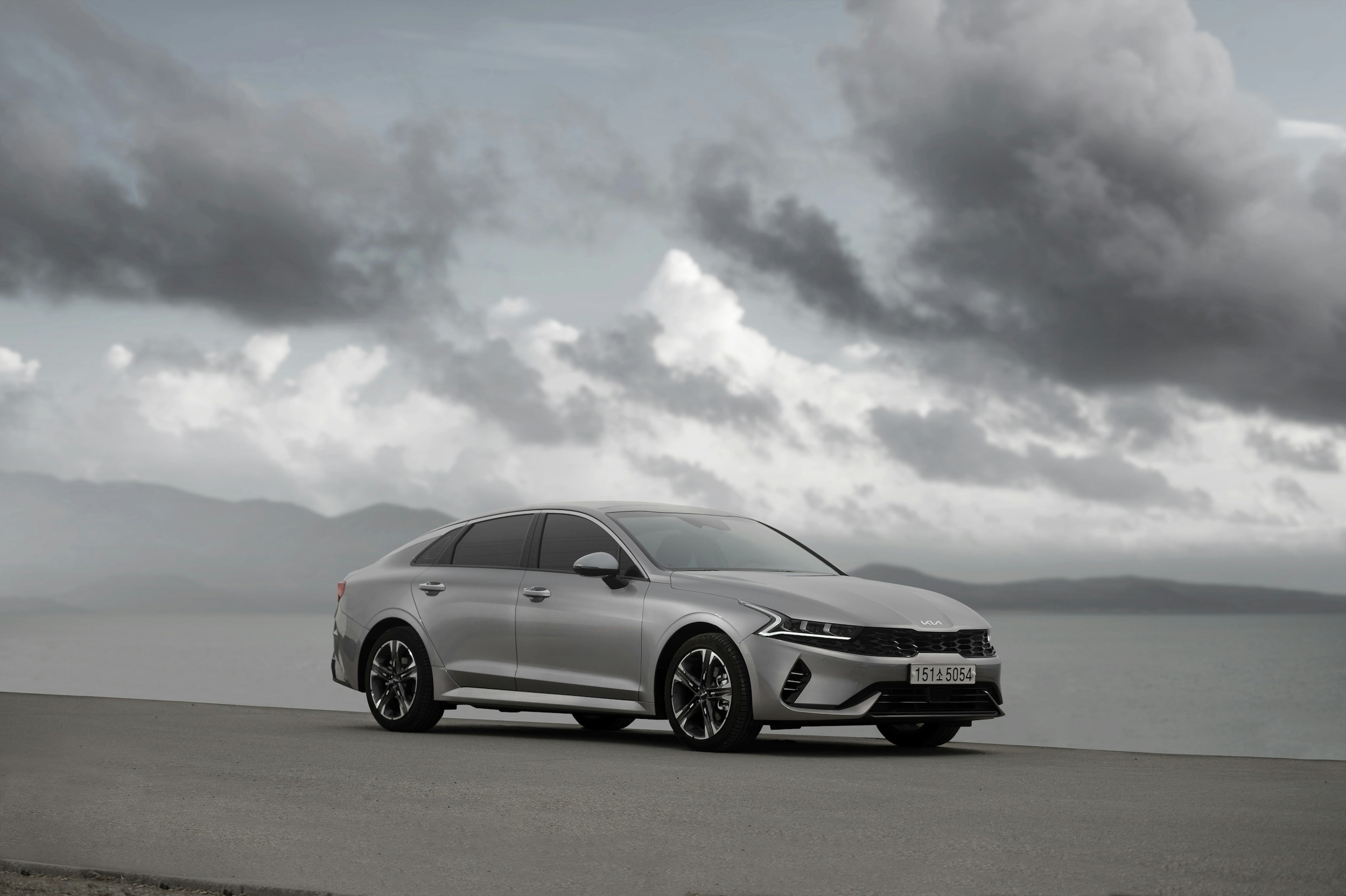 hyundai-motor-group-2T3cBABJH-E-unsplash.jpg