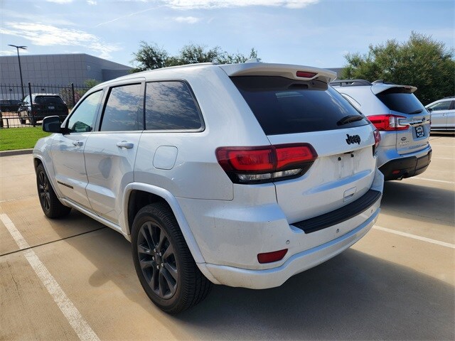 2019 Jeep Grand Cherokee Altitude photo 3