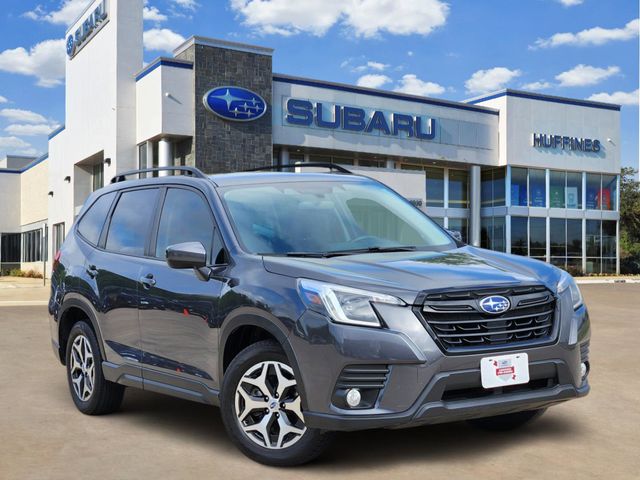 2023 Subaru Forester Premium's photo