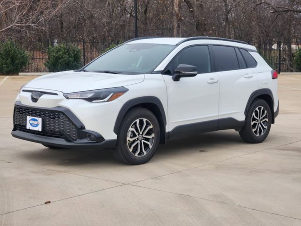 Used 2025 Toyota Corolla Cross Hybrid SE SUV