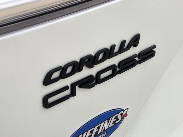 2025 Toyota Corolla Cross SE - Photo 11
