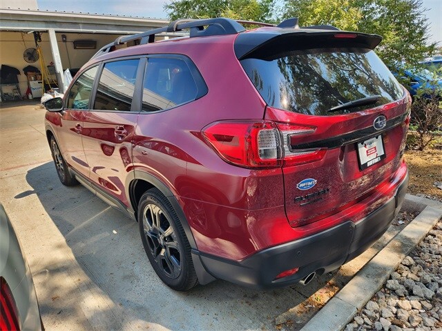 2025 Subaru Ascent Onyx Edition photo 3