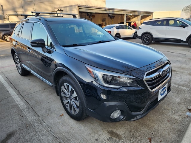 2019 Subaru Outback Touring's photo