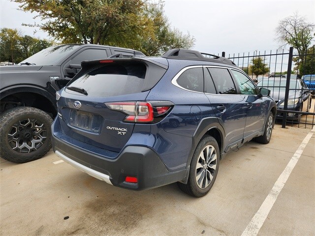 2023 Subaru Outback Limited XT photo 3